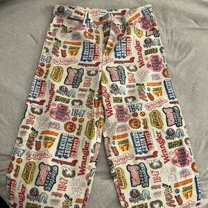 Wrangler Women’s Wide Barrel Cowboy Heaven Jeans - Size 29 - Like new condition